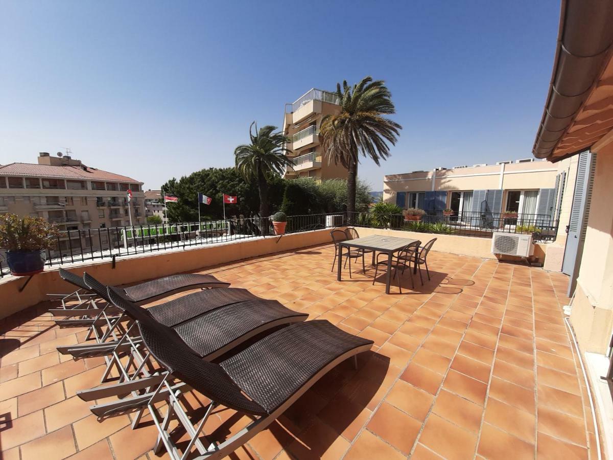 Hotel L'Olivier - Piscine & Parking Cannes Dış mekan fotoğraf